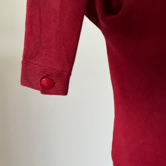 Winter Silks women's cardigan nice design knitted. Size L Red - Picture 4 of 11